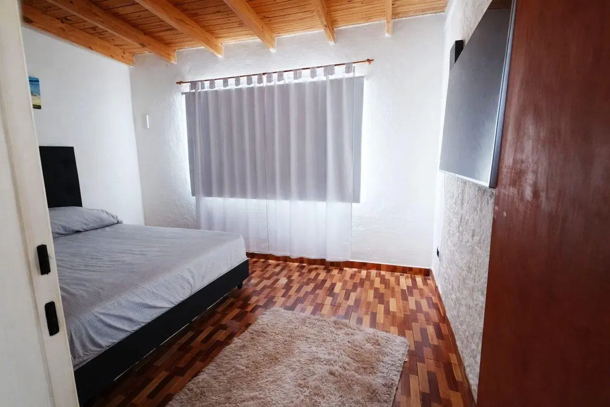 VENTA CASA - PH  MULTIFAMILIAR  6 AMB LA TABLADA 5