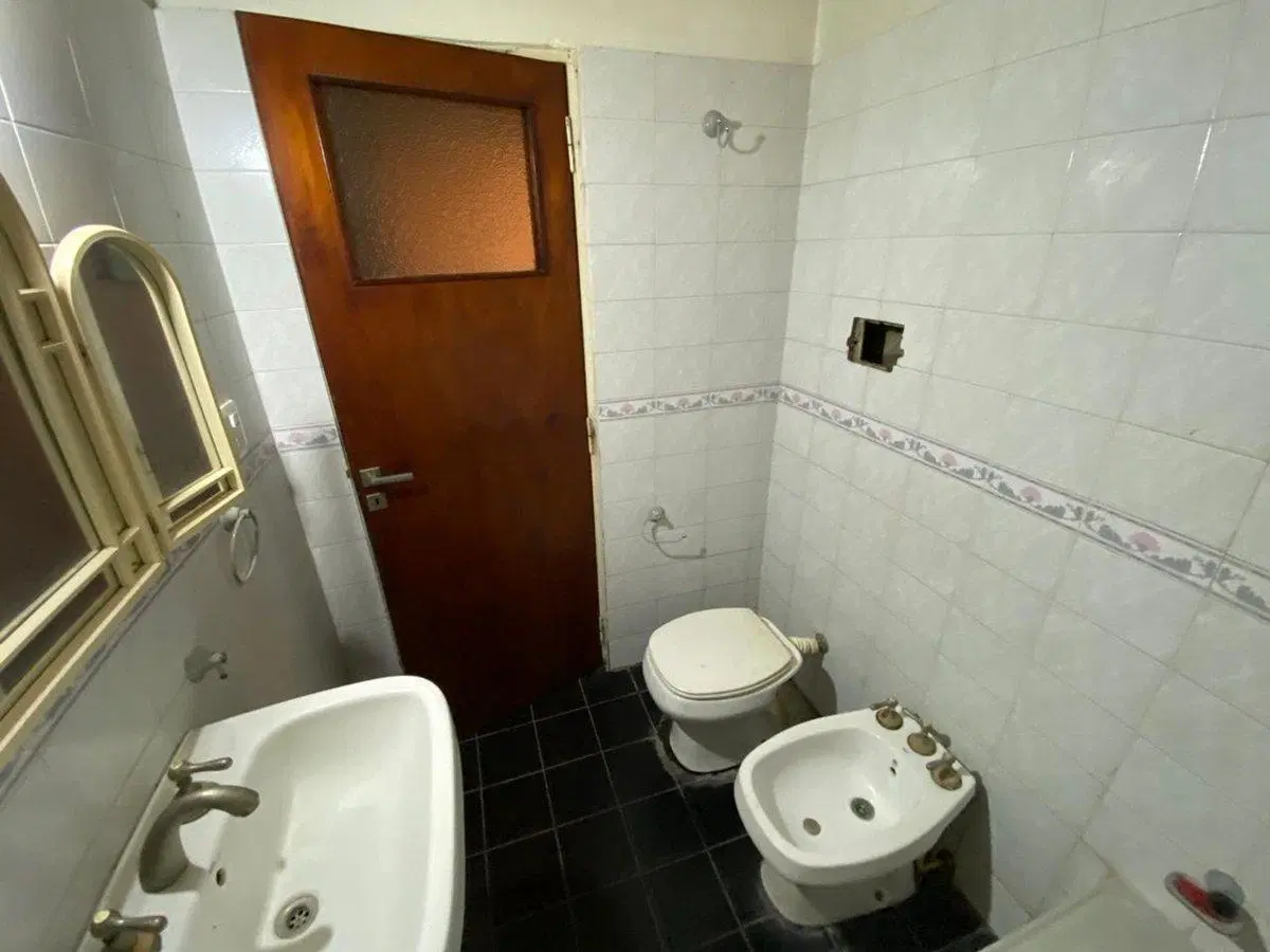VENTA CASA  IDEAL INVERSOR - HURLINGHAM 2