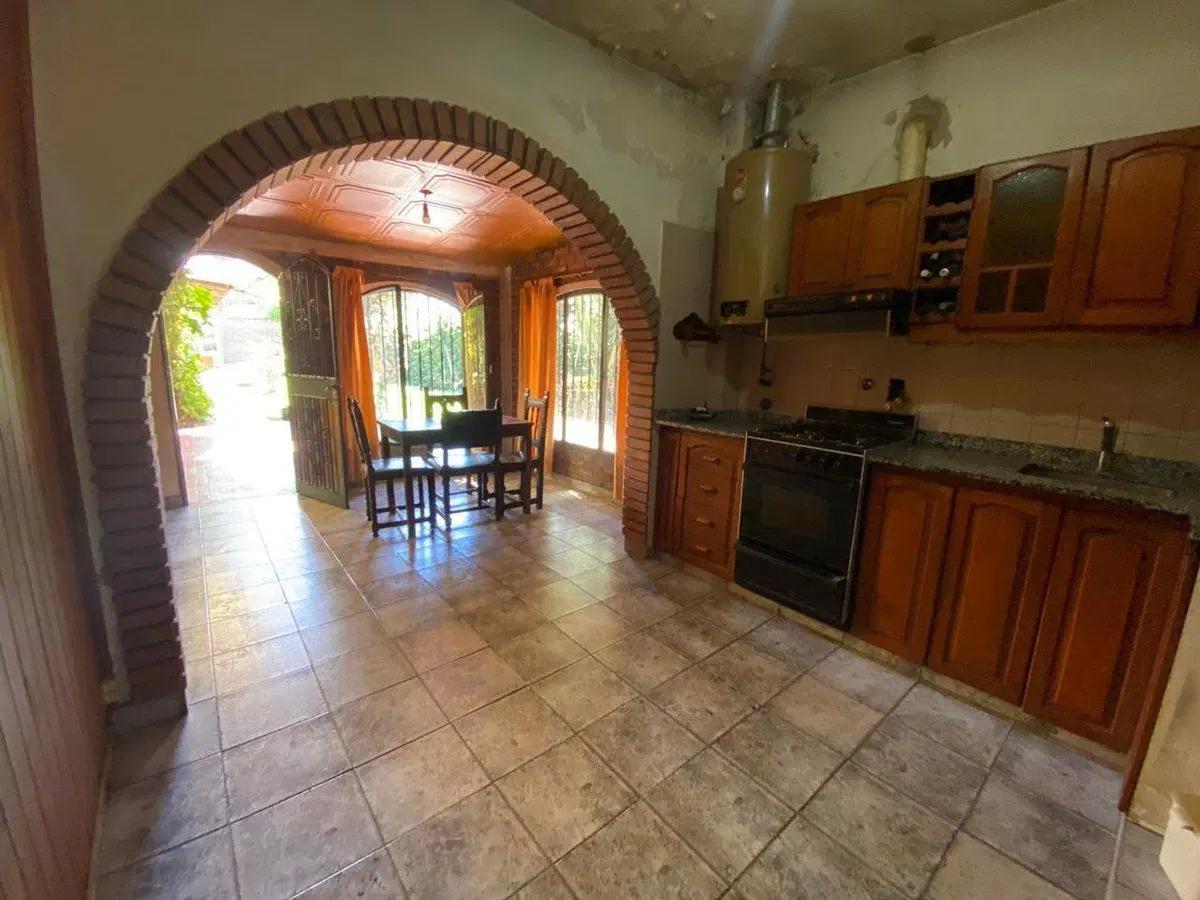 VENTA CASA  IDEAL INVERSOR - HURLINGHAM 4