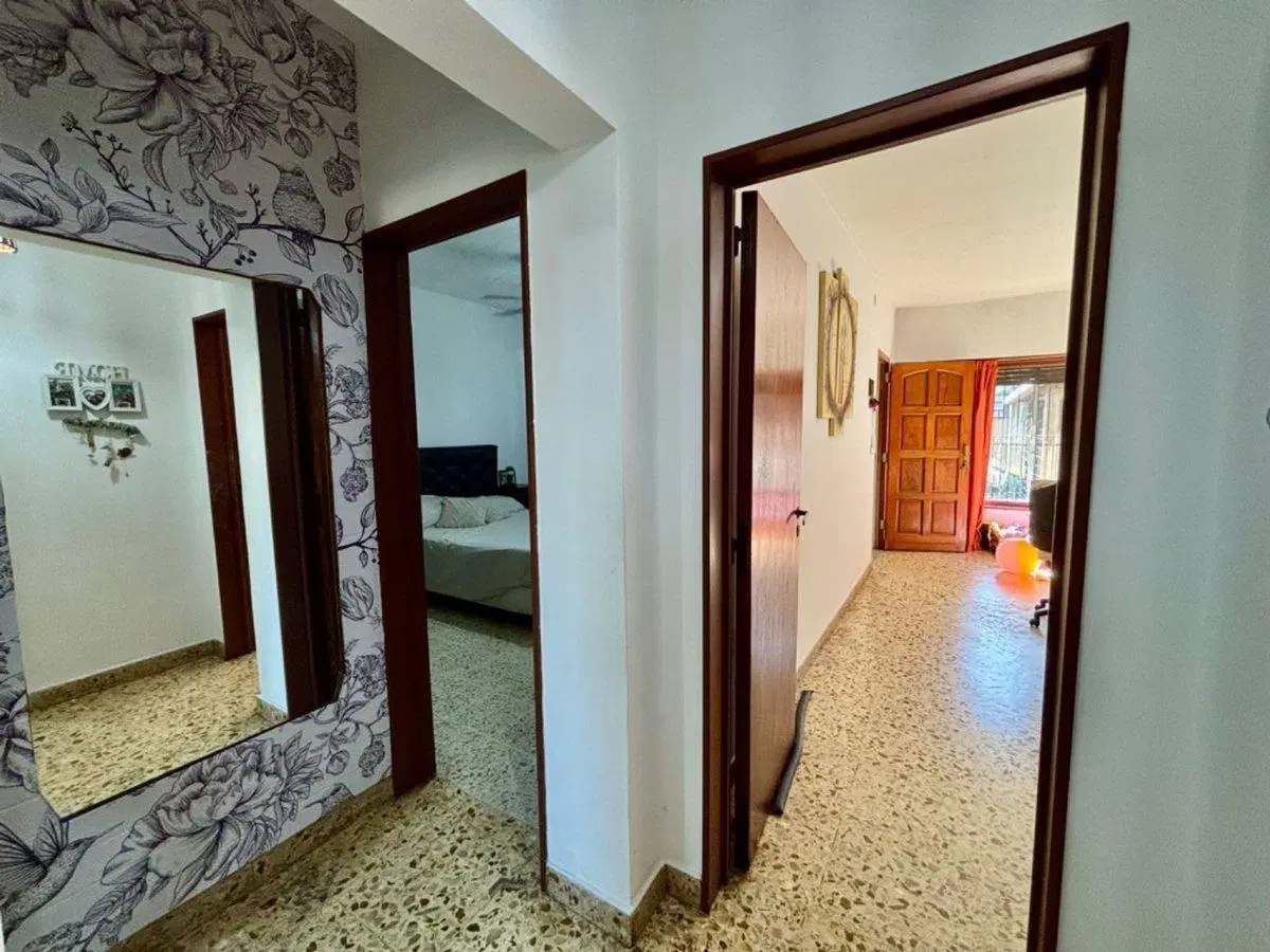 VENTA CASA 4 AMBIENTES HURLINGHAM COCHERA 3