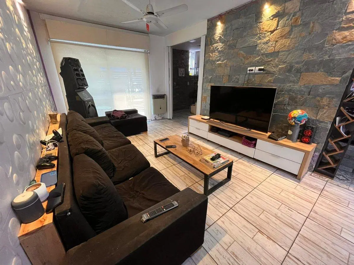 VENTA DUPLEX 4AMB. B. Cartero PERMUTA 5
