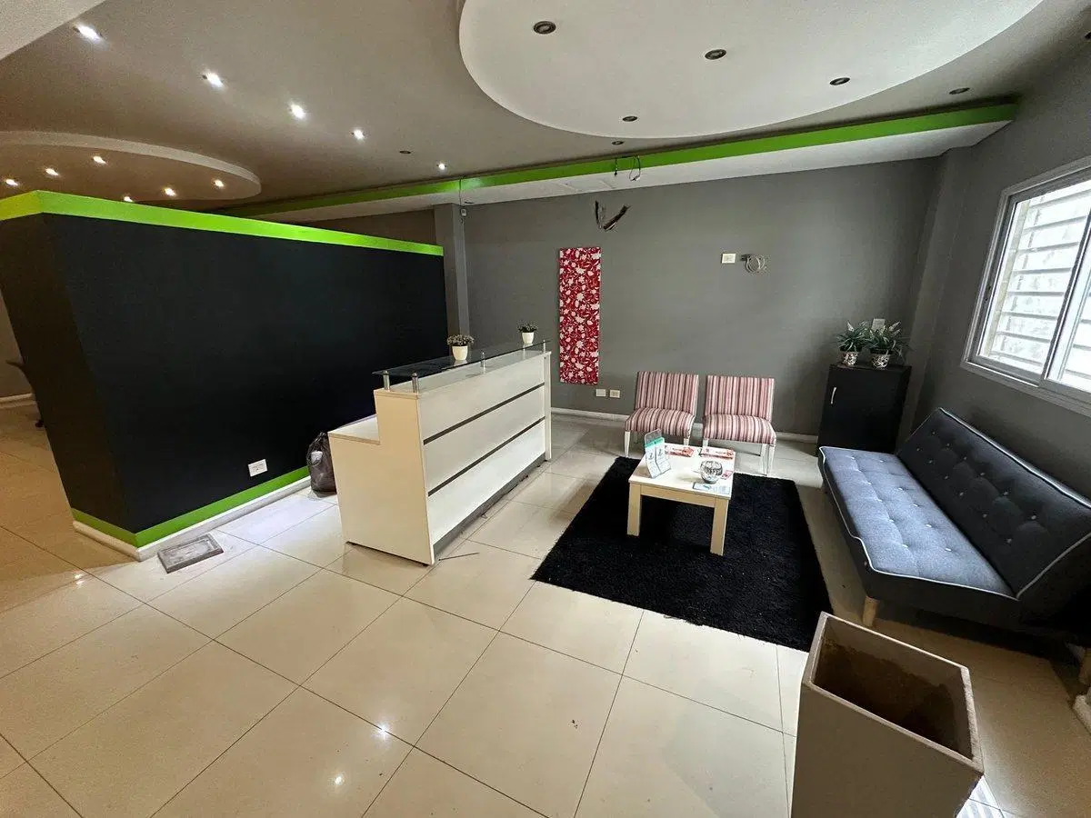 Venta oficina consultorio av Pedro Diaz Hurlingham 4