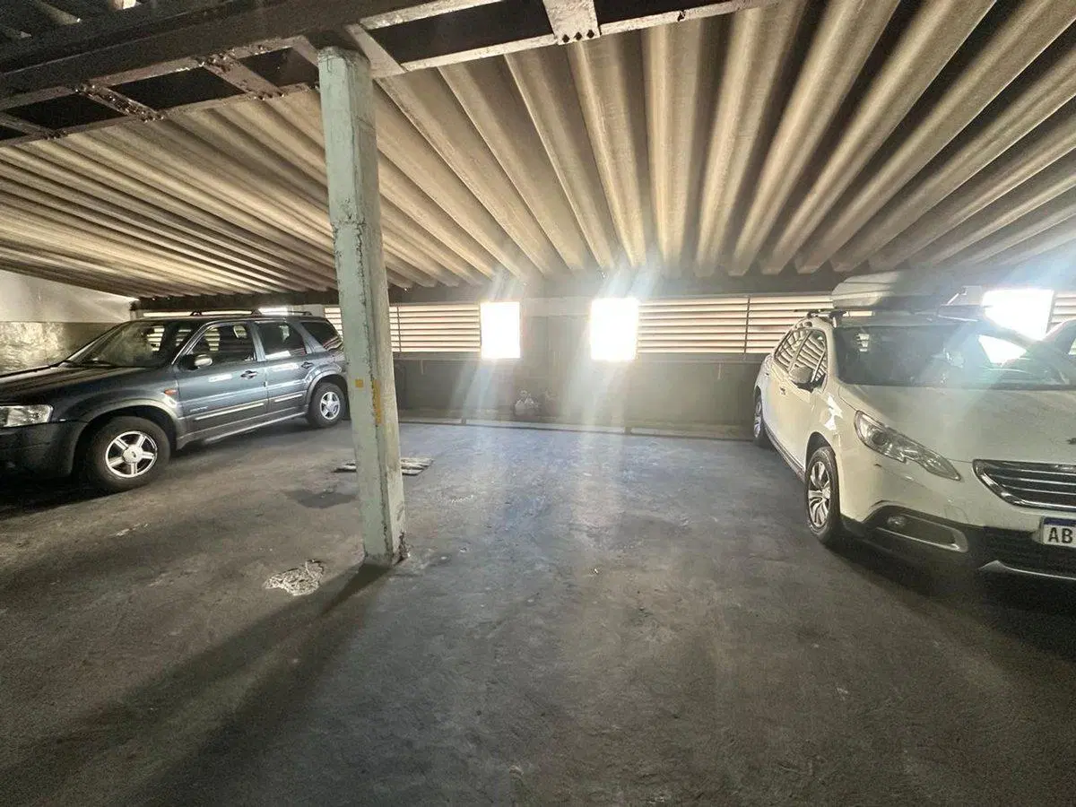 VENTA DE COCHERA EN ALMAGRO IDEAL INVERSOR 8