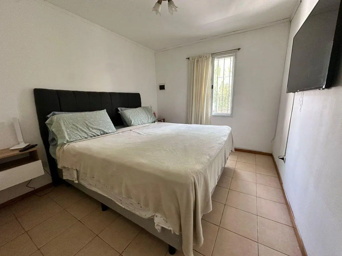 VENTA CASA 3 AMBIENTES EN BARRIO ALTOS DE PODESTA 5