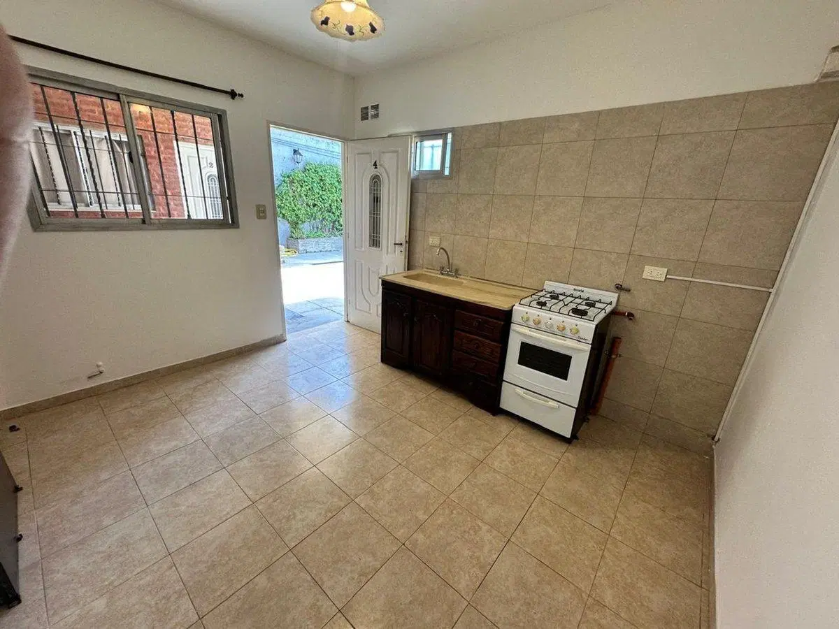 ALQUILER DEPARTAMENTO 2 AMBIENTES EN HURLINGHAM 3