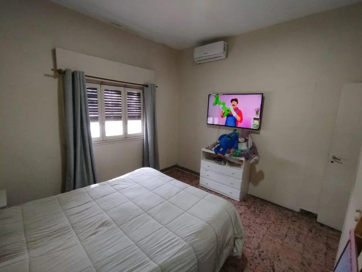 VENTA DE CASA DE 4 AMBIENTES EN LUIS GUILLÓN 2
