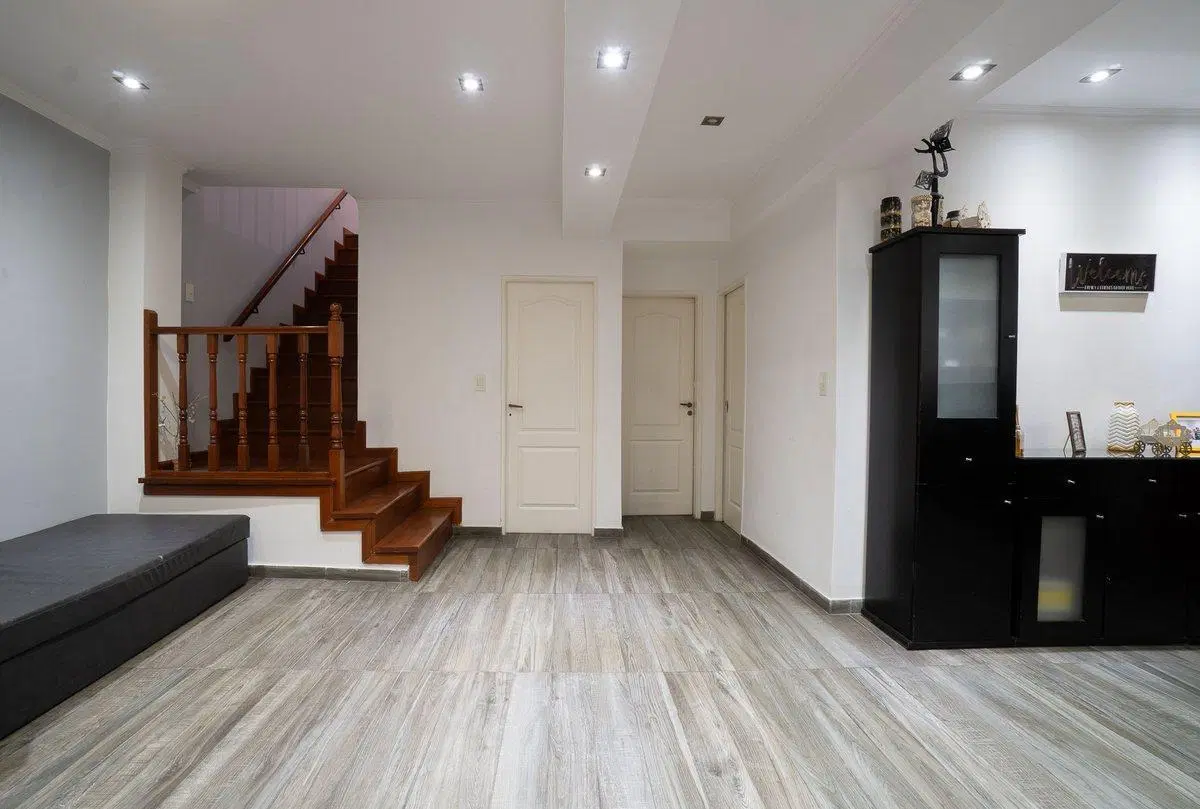 VENTA DE CASA 6 AMBIENTES EN V. TESEI APTO CREDITO 5