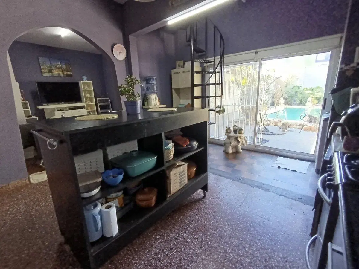 VENTA CASA MULTIFAMILIAR PISCINA  V. BALLESTER 3