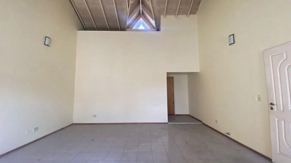 DEPARTAMENTO VENTA PATIO 2 AMB MORON APTO CREDITO 3