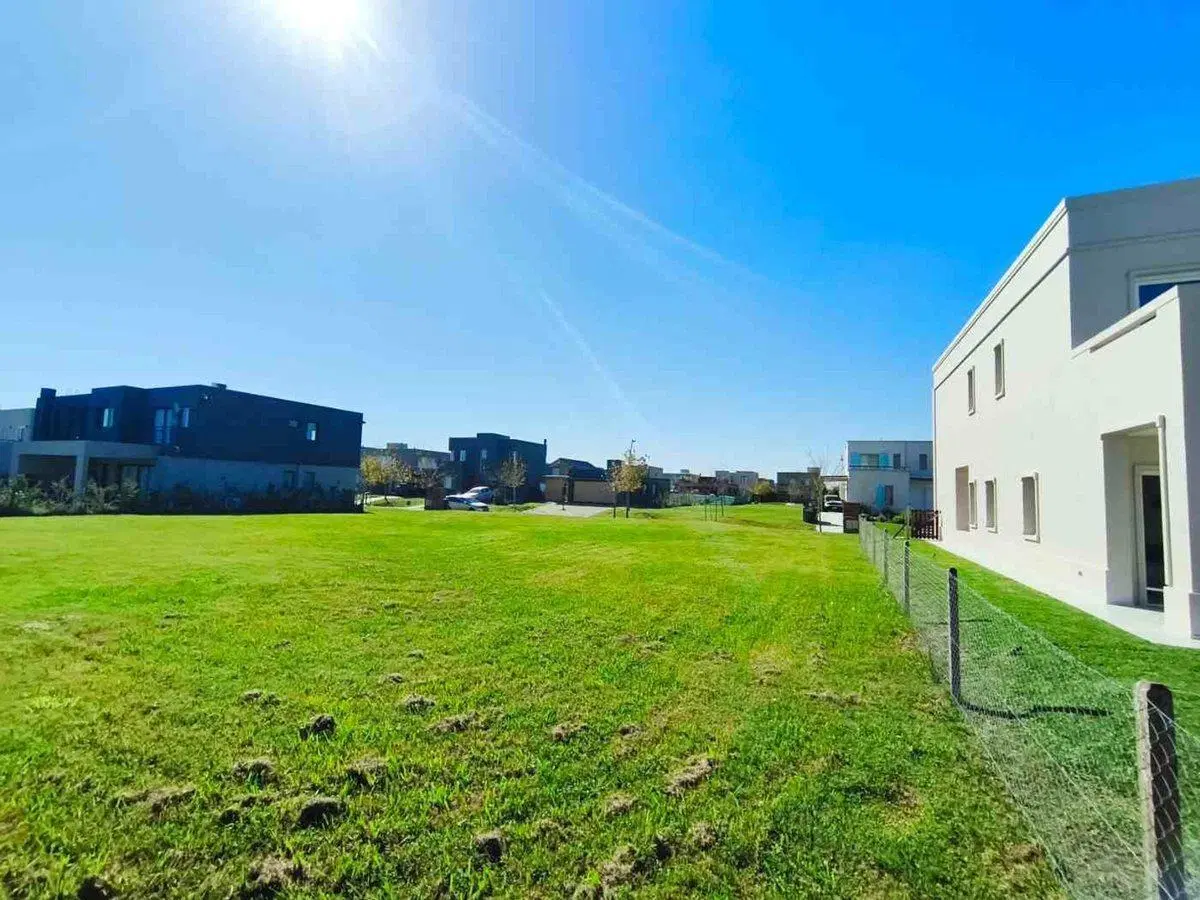 Venta Lote Premium en Puertos Araucarias Escobar 2