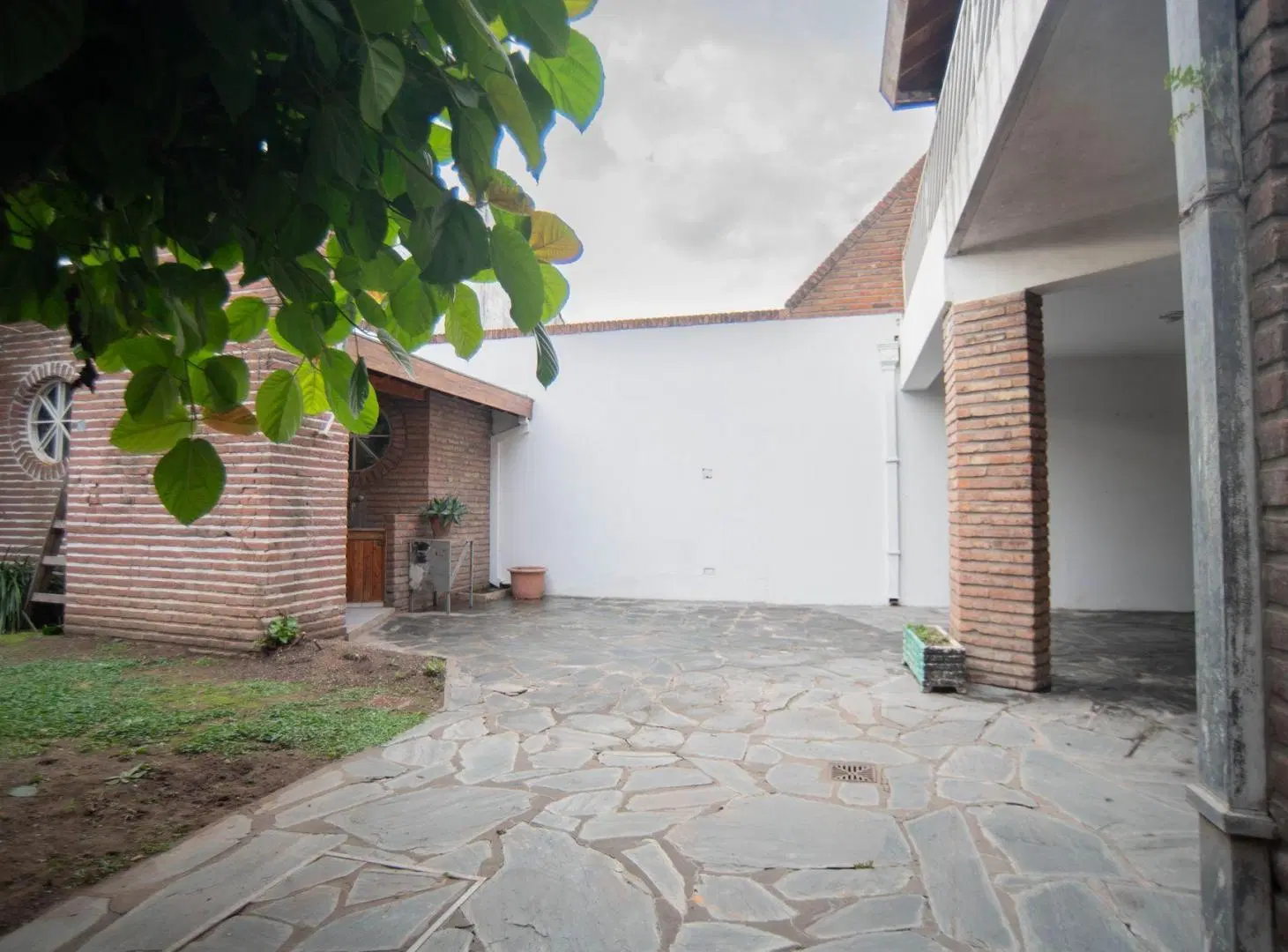 VENTA CASA HURLINGHAM APTO CRÉDITO 4 AMBIENTES 8