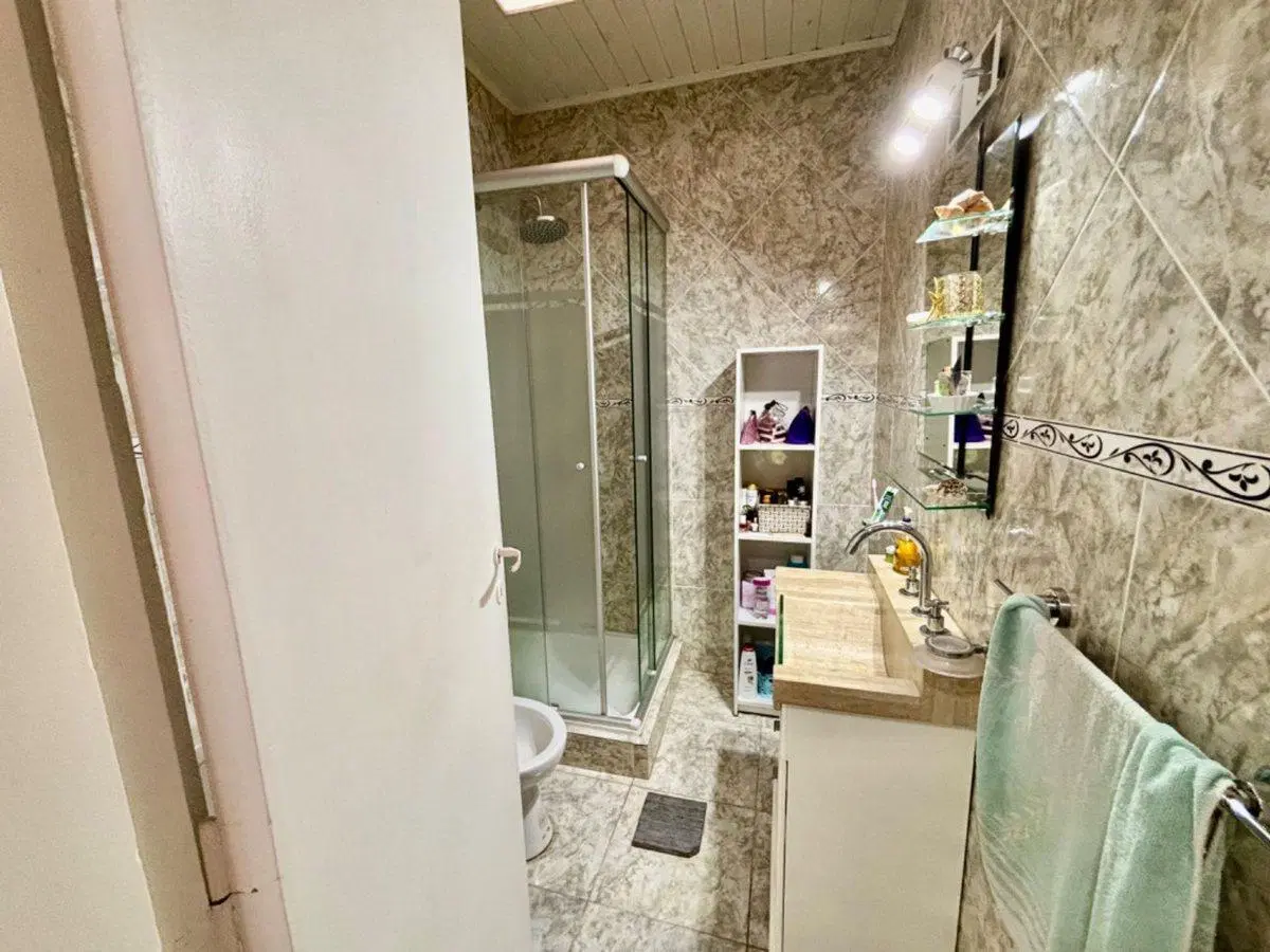 VENTA CASA 6 AMBIENTES MORON MULTIFAMILIAR 5