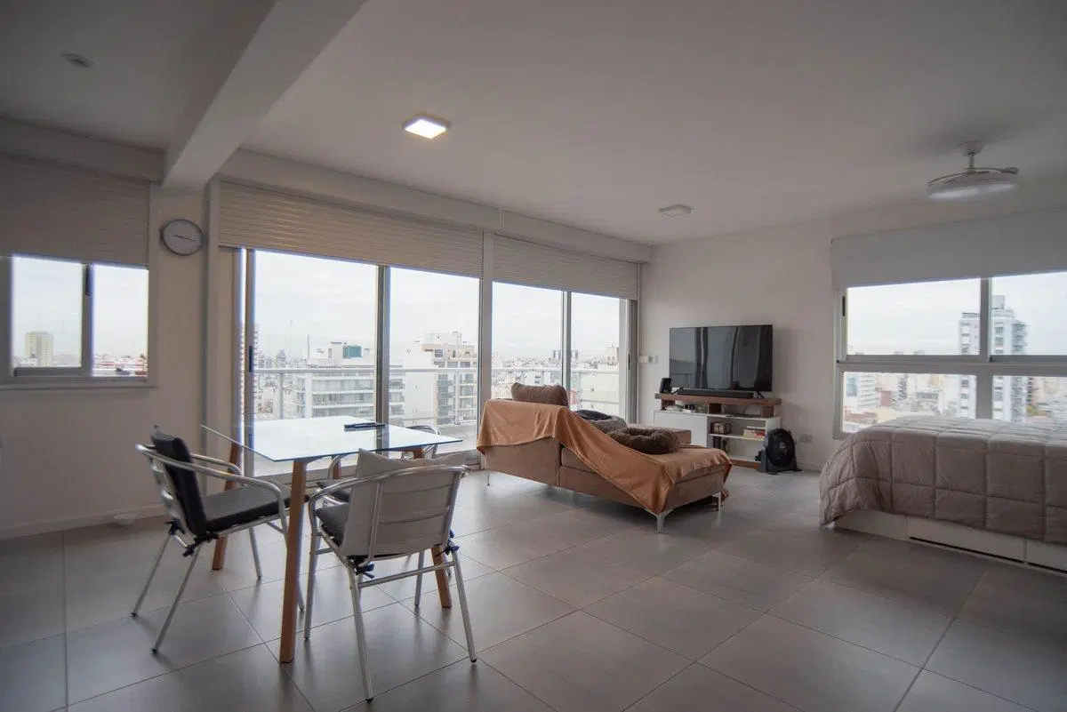 LUMINOSO LOFT CON BALCÓN TERRAZA Y COCHERA PROPIA 5