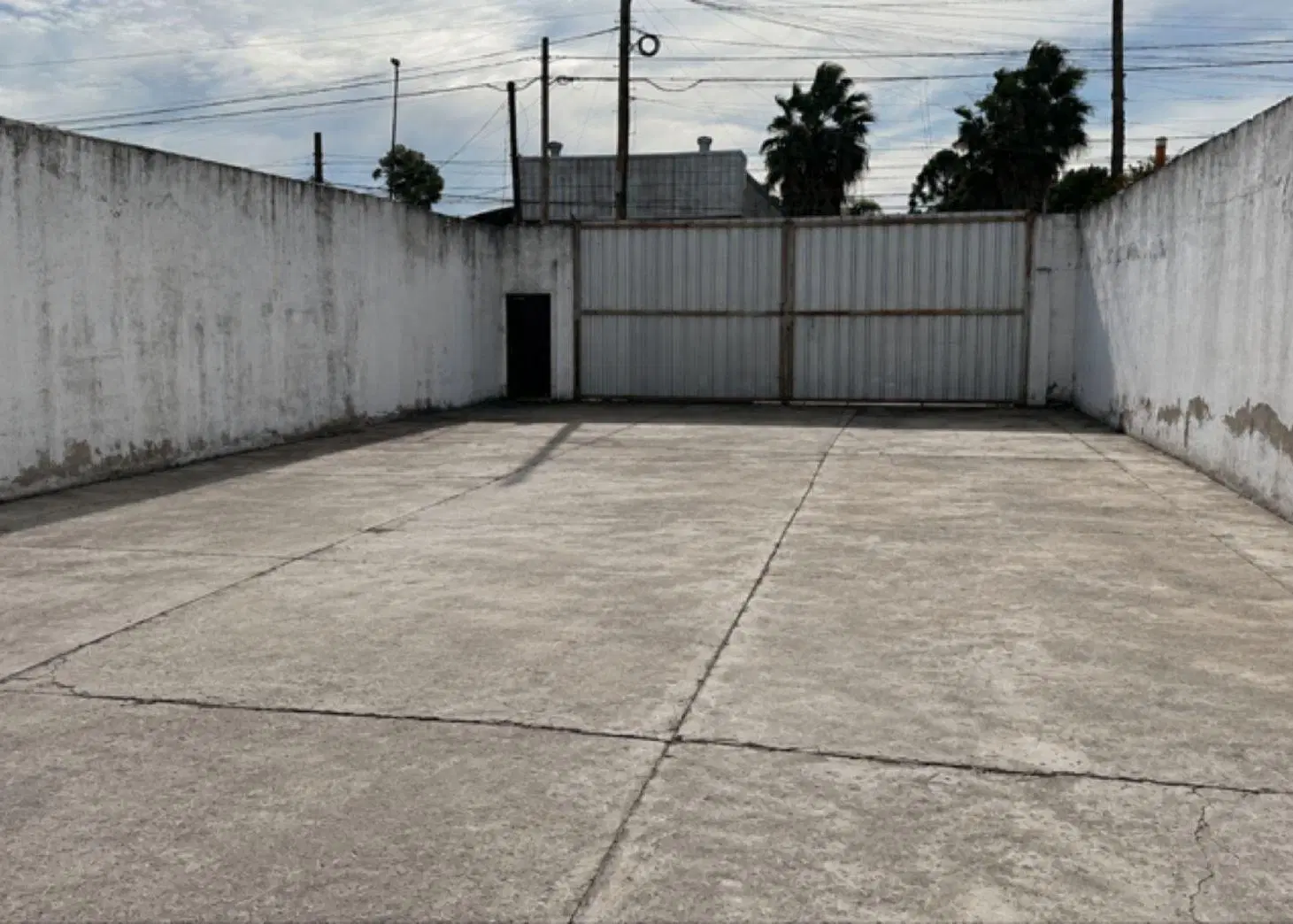 VENTA deposito 1400 m², av Pedro Diaz hurlingham 7