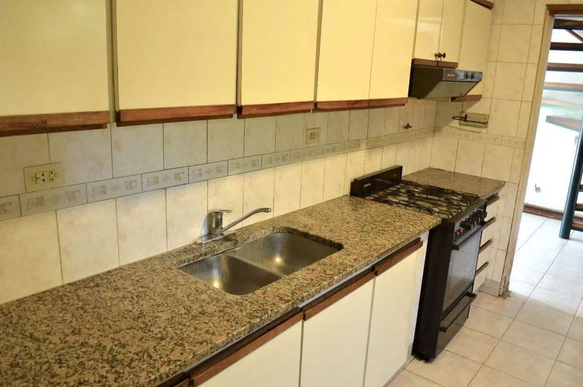 VENTA casa 5 amb  parque Johnston Hurlingham 2