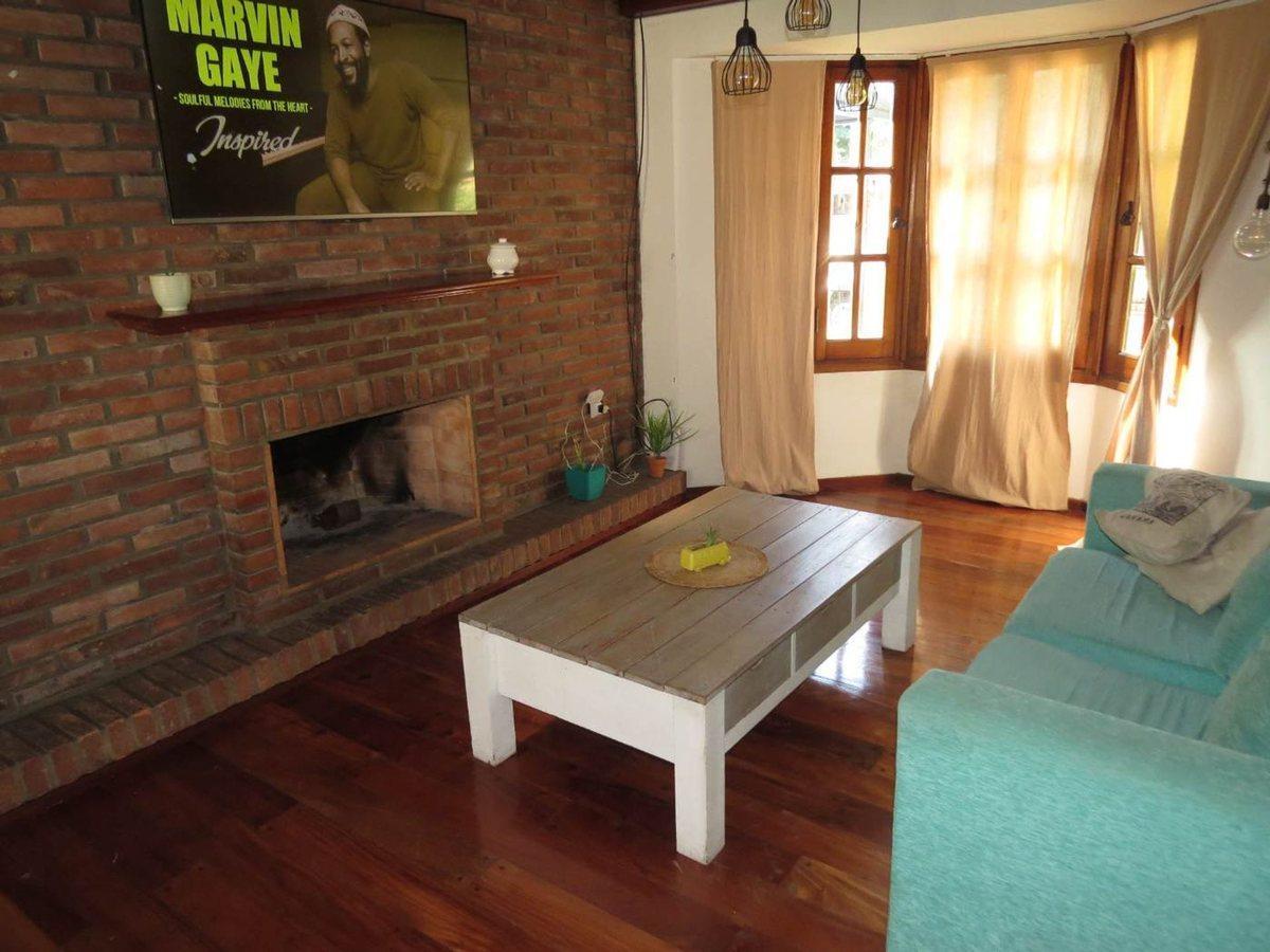 Foto de VENTA DE CASA 5 AMBIENTES HURLINGHAM APTO CRÉDITO, imagen 4