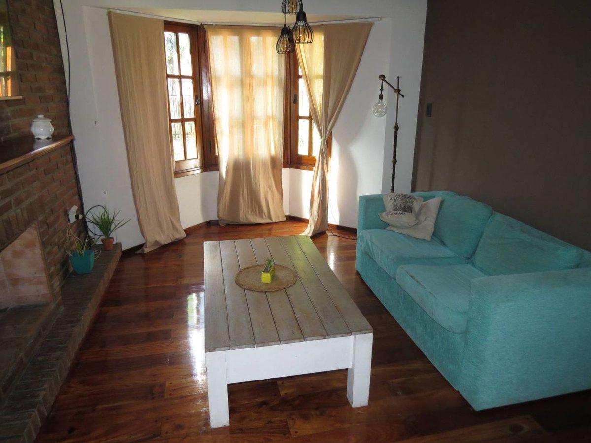 Foto de VENTA DE CASA 5 AMBIENTES HURLINGHAM APTO CRÉDITO, imagen 3