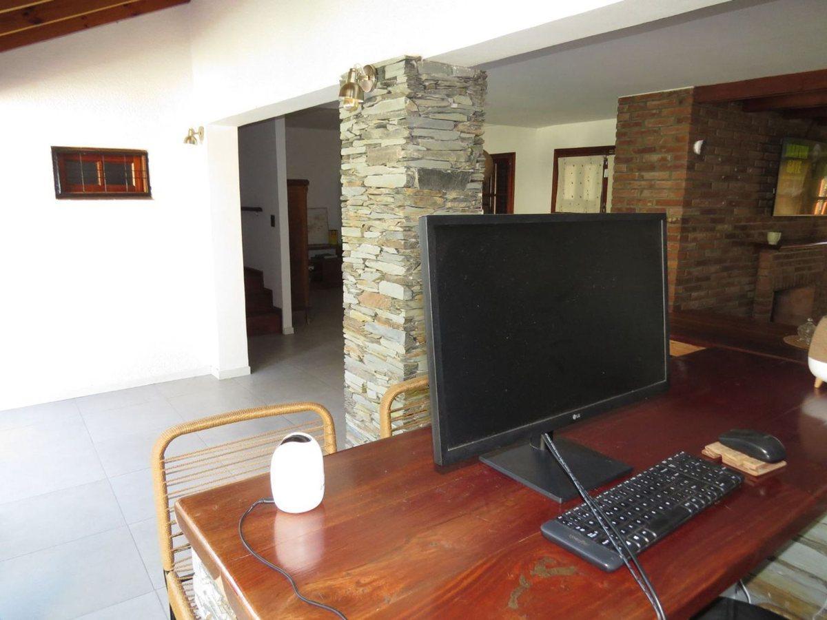 Foto de VENTA DE CASA 5 AMBIENTES HURLINGHAM APTO CRÉDITO, imagen 5