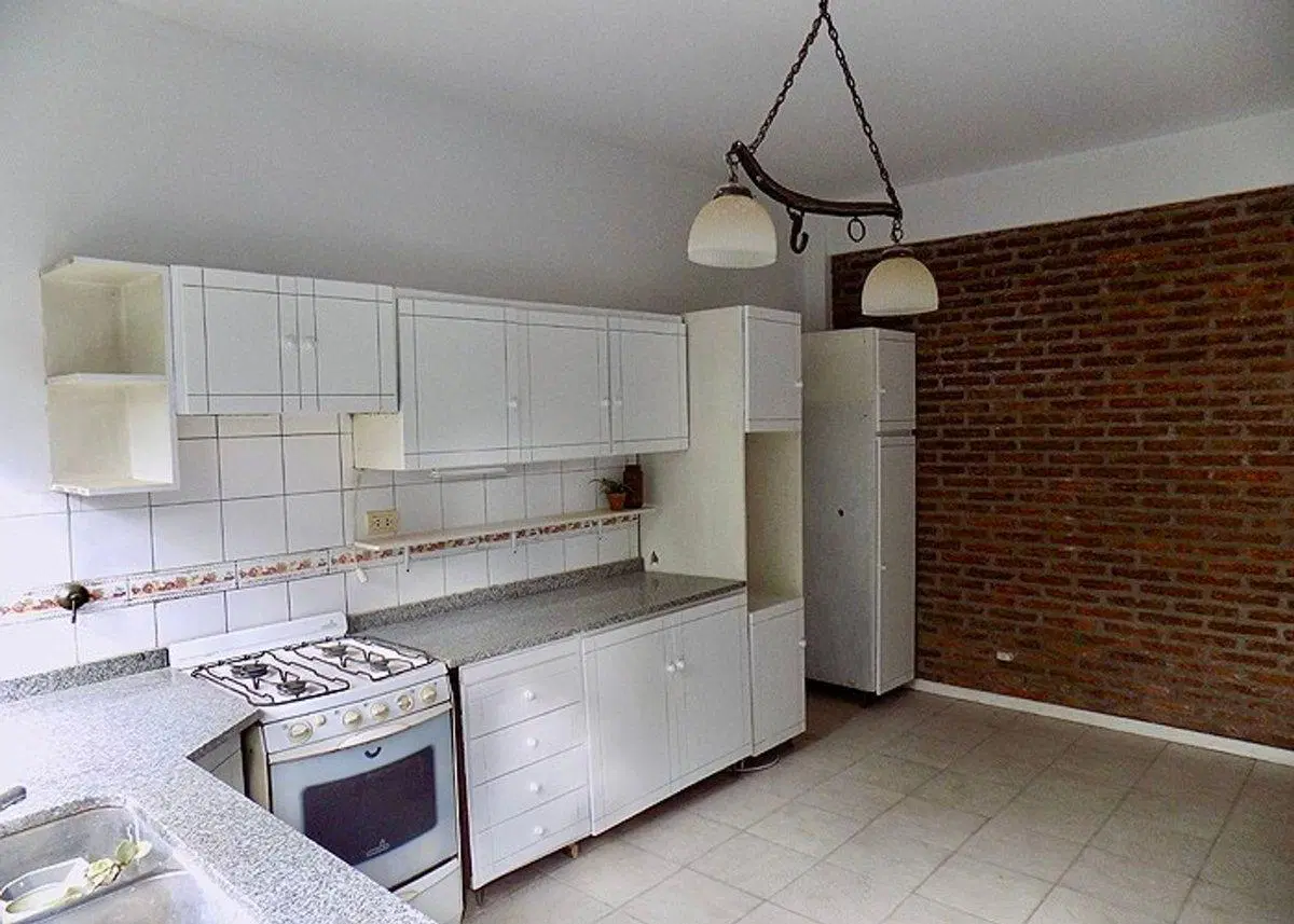 VENTA CASA PH 3 AMBIENTES HURLINGHAM COCHERA 5