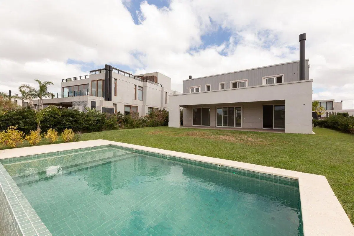 Casa en VENTA BARRIO VIRAZON. NORDELTA 3