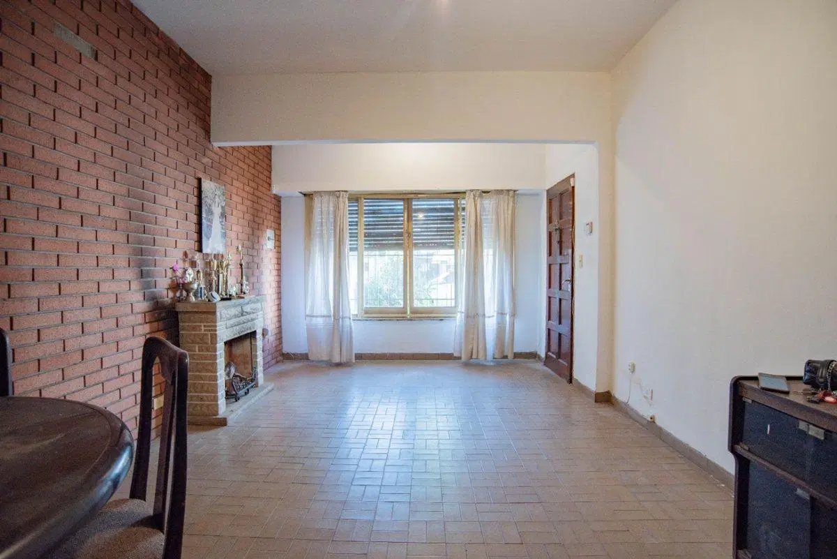 VENTA CASA 3 AMBIENTES HURLINGHAM APTO CREDITO 5