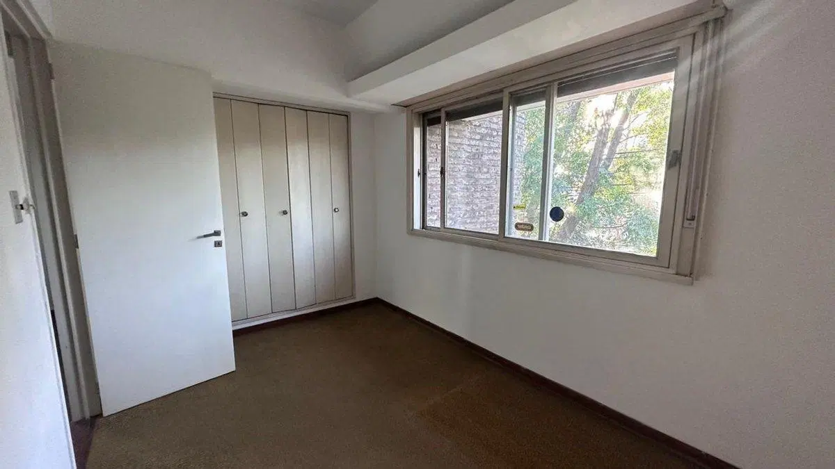 Venta casa 4amb Hurlingham 5 esquinas 4