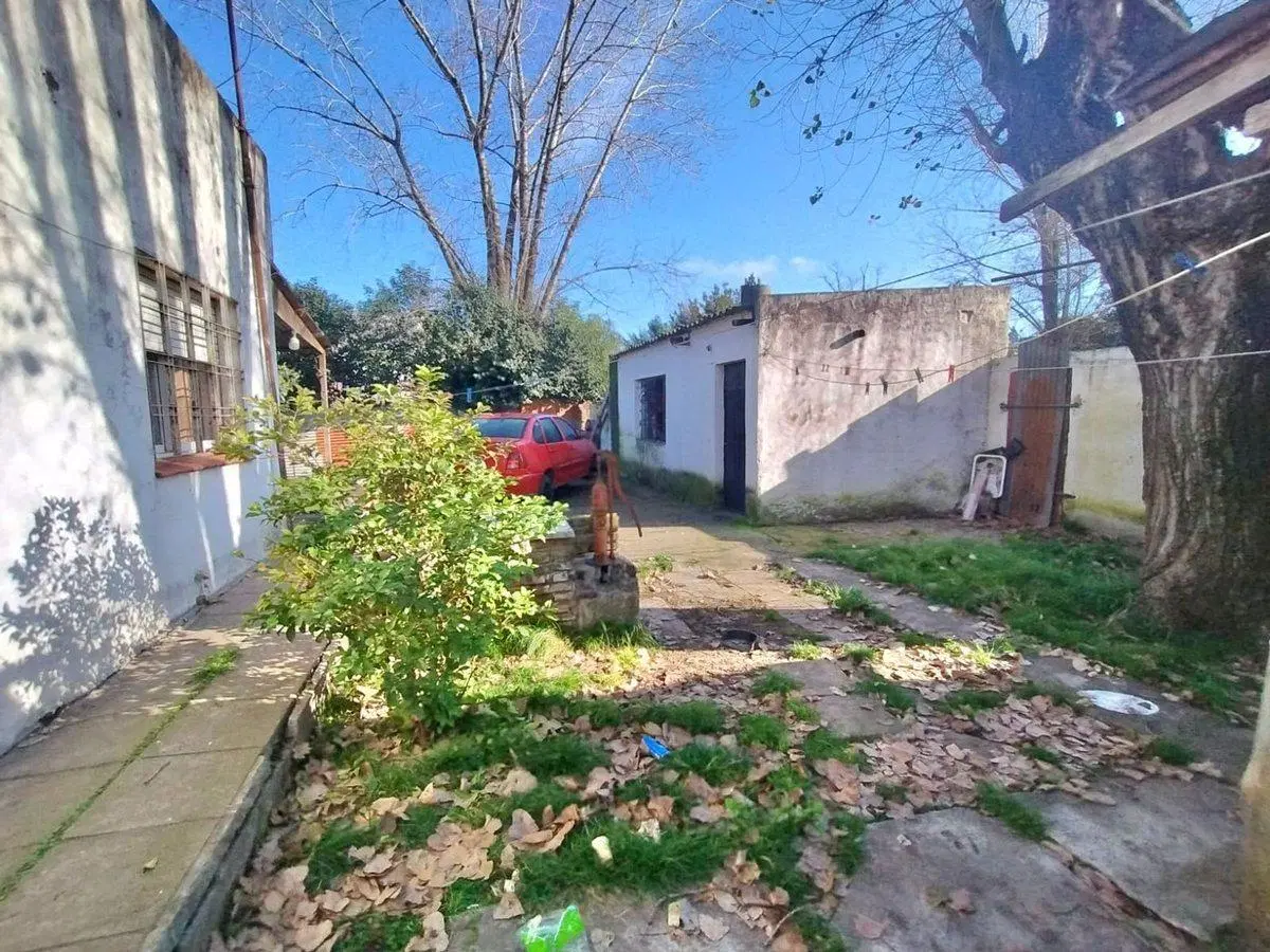 CASA EN VENTA GRAL. RODRIGUEZ 4
