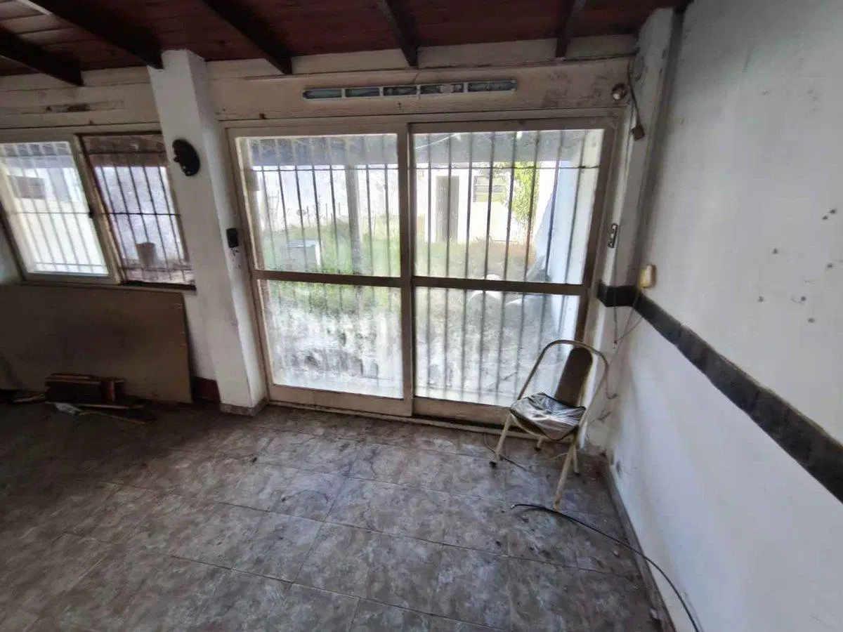 Venta Casa Lote Comercial Ideal Inversor en Tesei 3