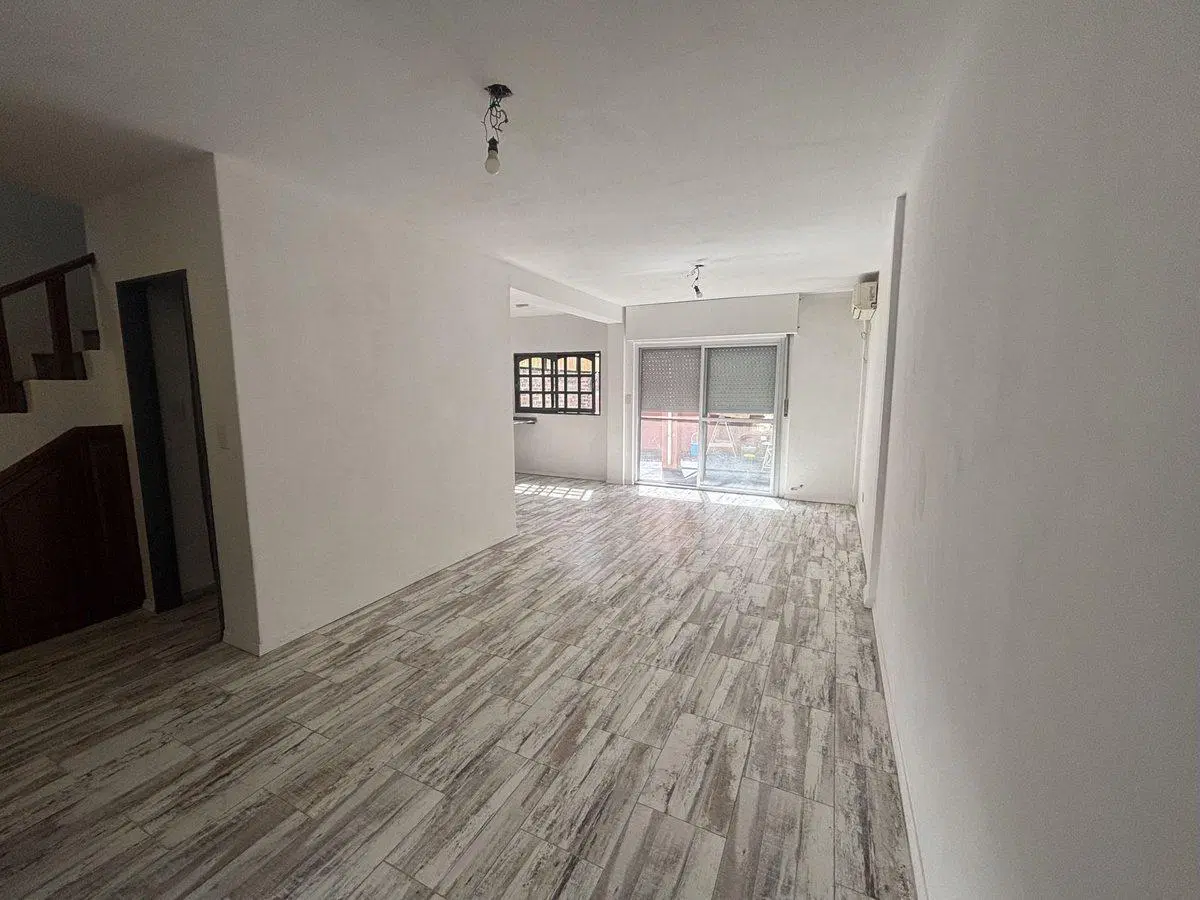 Venta Dúplex Hurlingham 4 AMB Reciclado a Nuevo 3