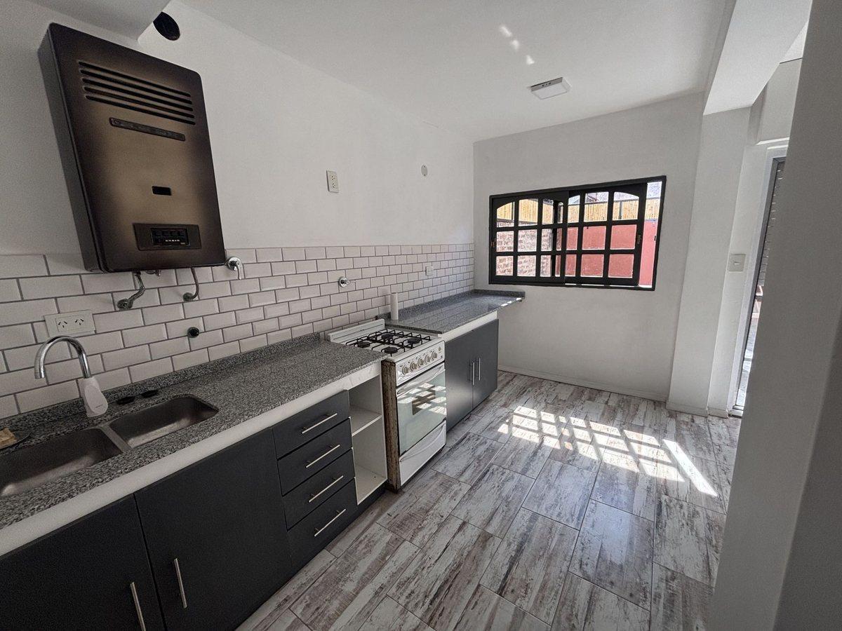 Foto de Venta Dúplex Hurlingham 4 AMB Reciclado a Nuevo, imagen 5