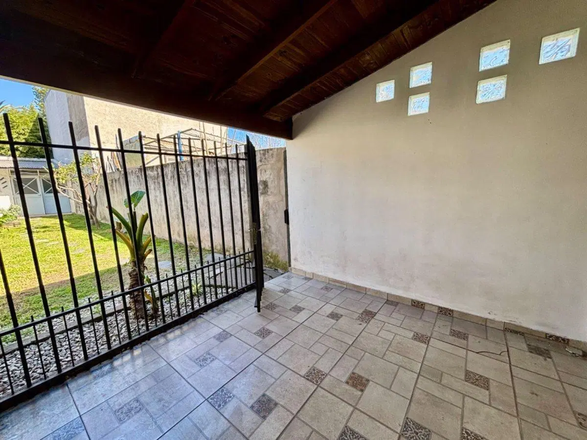VENTA CASA DUPLEX PH 3 AMB COCHERA CASTELAR 2