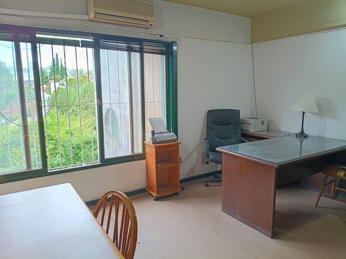 Foto de Oficina en Venta - Av. Roca al 900 - Hurlingham, imagen 2