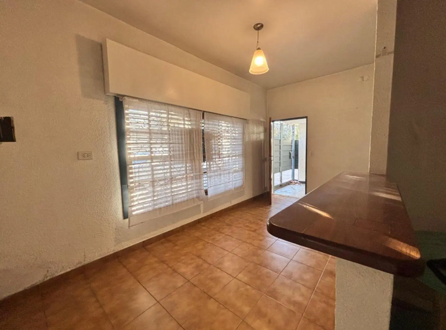 VENTA CASA 4 AMBIENTES VILLA SARMIENTO COCHERA 3