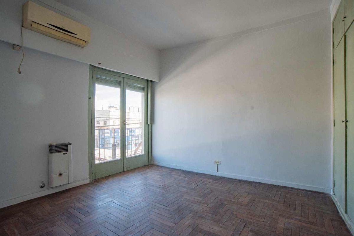 Foto de VENTA DEPARTAMENTO 3 AMBIENTES FRENTE SAN MARTÍN, imagen 2