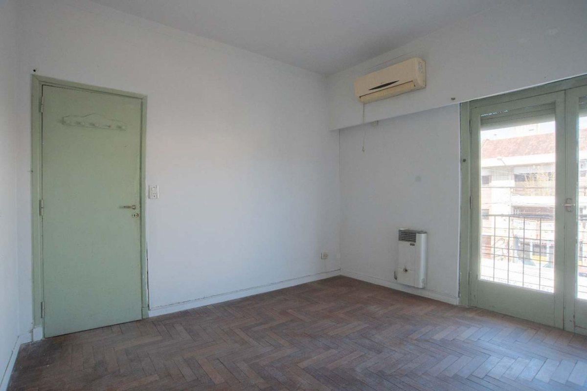 Foto de VENTA DEPARTAMENTO 3 AMBIENTES FRENTE SAN MARTÍN, imagen 4