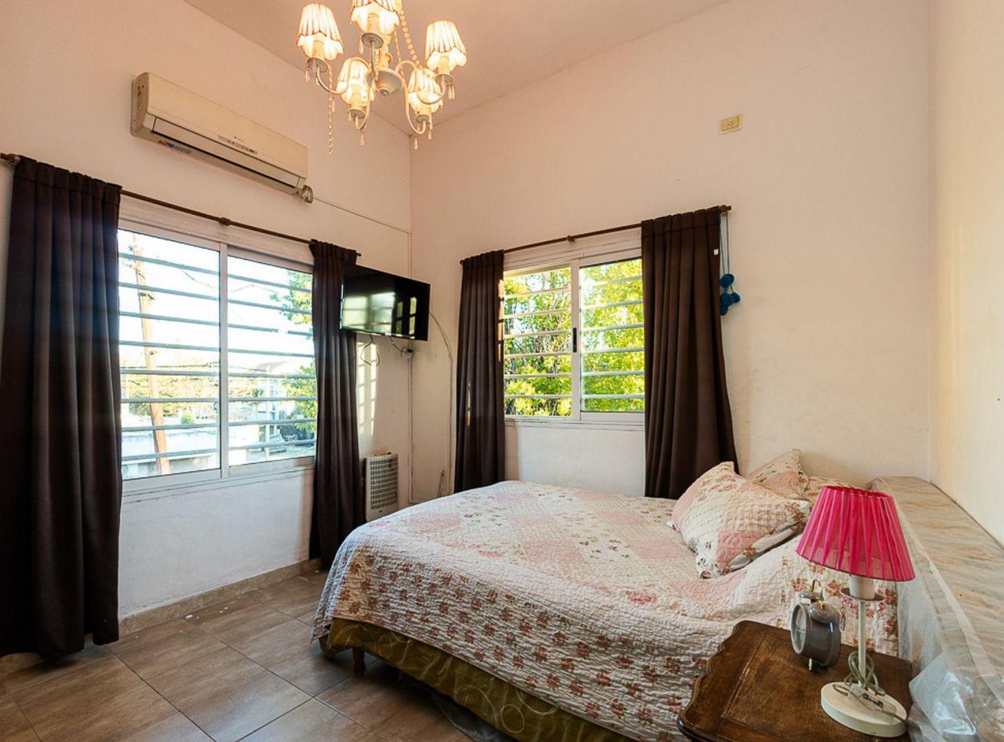 VENTA DEPTO 2AMB COCHERA PARRILLA MORON PERMUTA