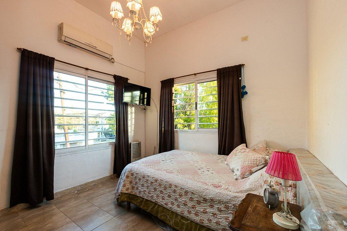 Foto de VENTA DEPTO 2AMB COCHERA PARRILLA MORON PERMUTA, imagen 3