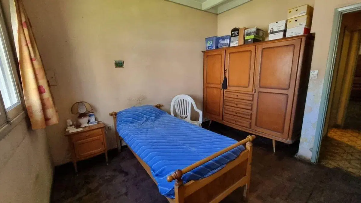 CASA 4 AMB LOTE PROPIO 2 COCHERAS A REFACCIONAR 4