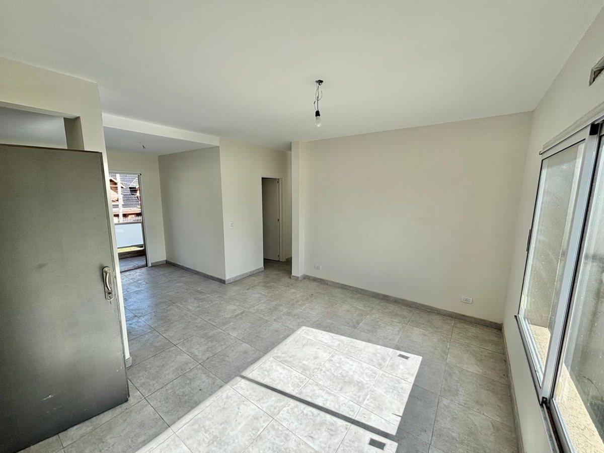 Foto de DEPARTAMENTO 3 AMBIENTES - HURLINGHAM, imagen 3