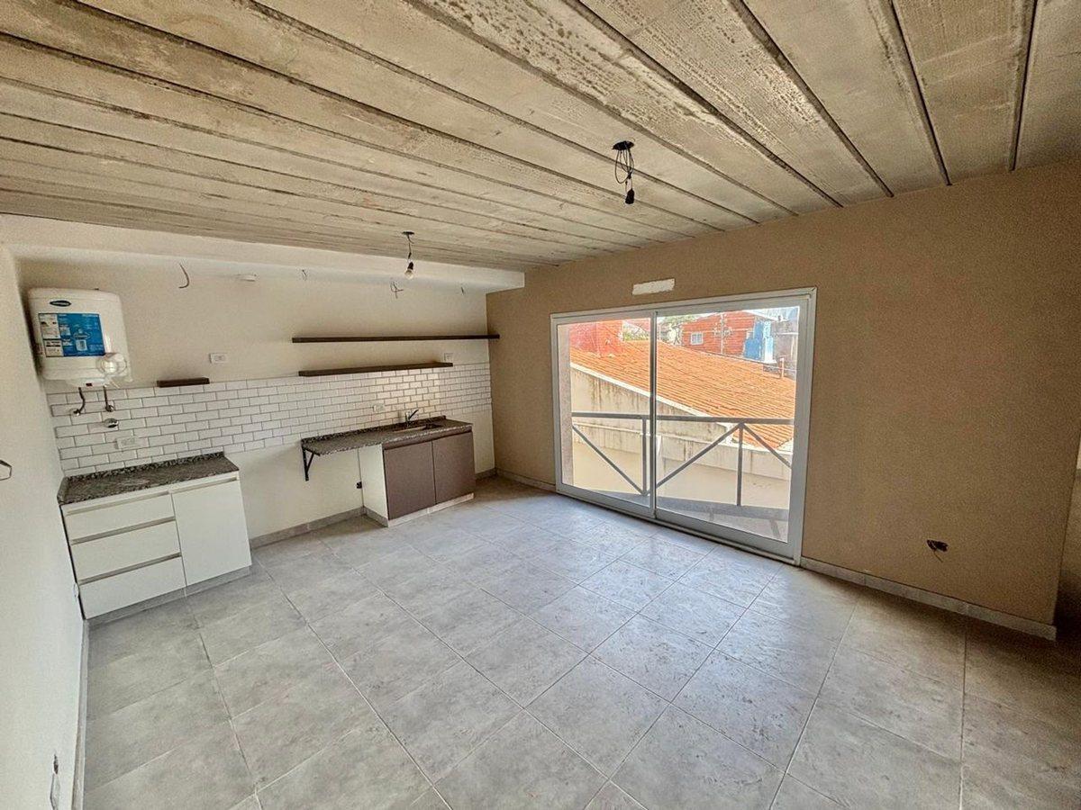 Foto de DEPARTAMENTO 2 AMBIENTES EN VENTA - HURLINGHAM, imagen 3