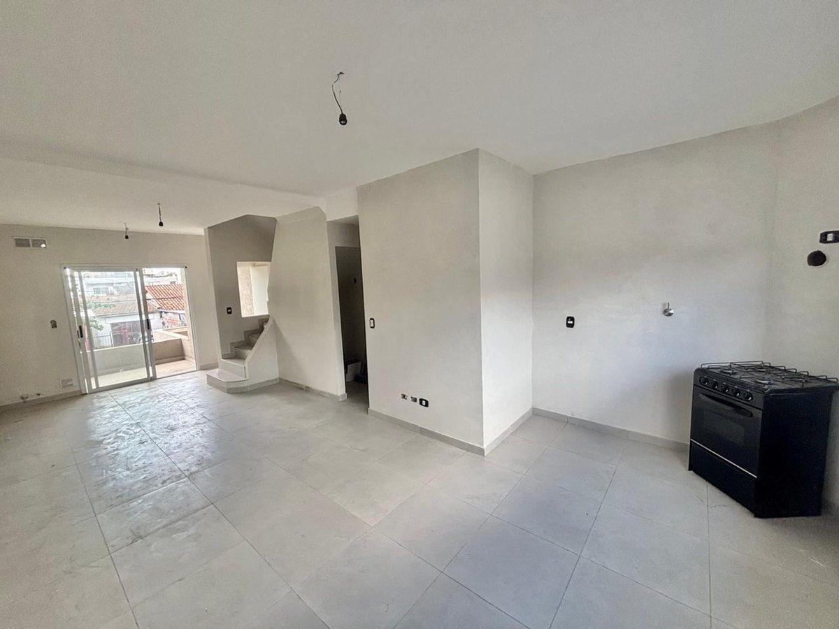 Foto de DUPLEX EN VENTA - HURLINGHAM, imagen 3