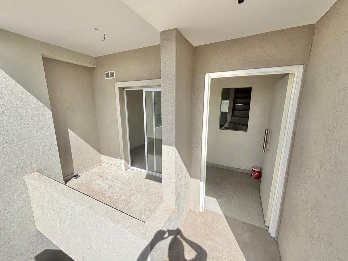 Foto de DUPLEX EN VENTA - HURLINGHAM, imagen 1
