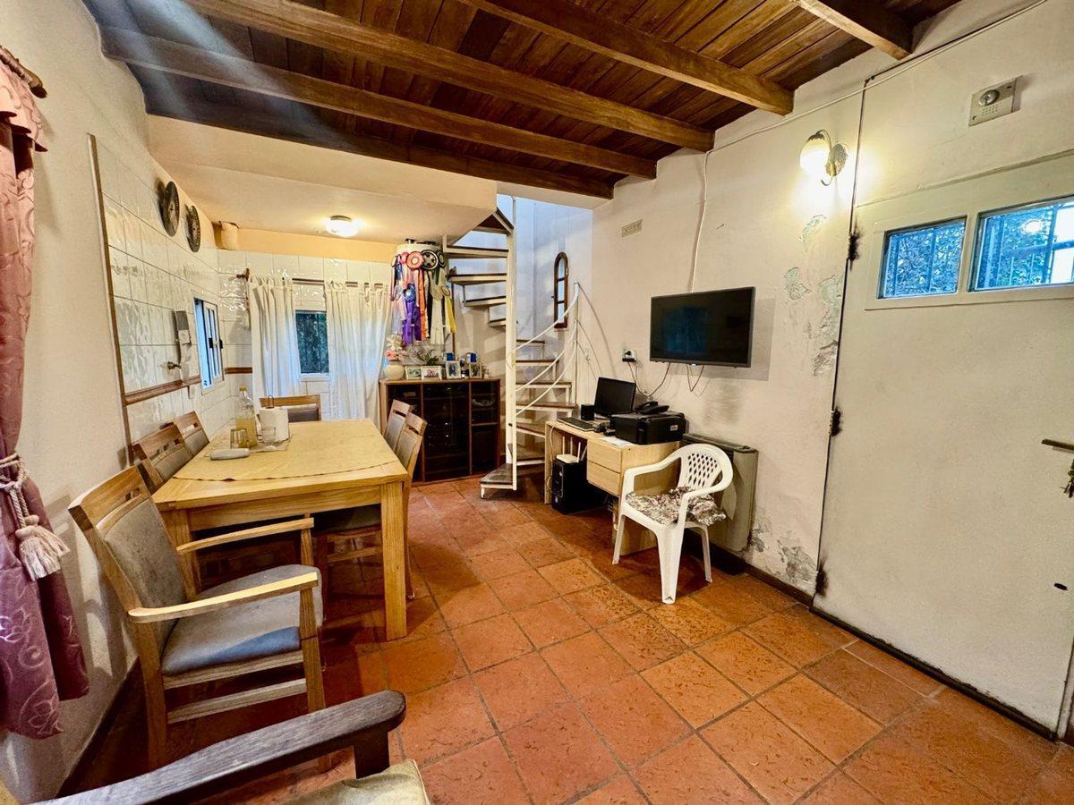 Foto de VENTA CASA 4 AMBIENTES HURLINGHAM COCHERA JARDÍN, imagen 2