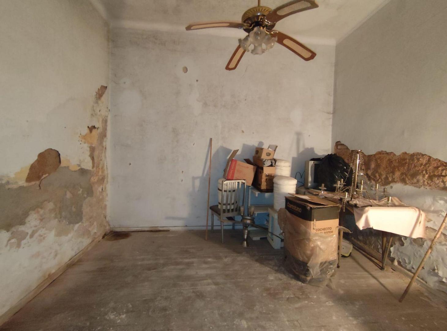 Foto de VENTA PH AL FONDO A REFACCIONAR CIUDADELA NORTE, imagen 3