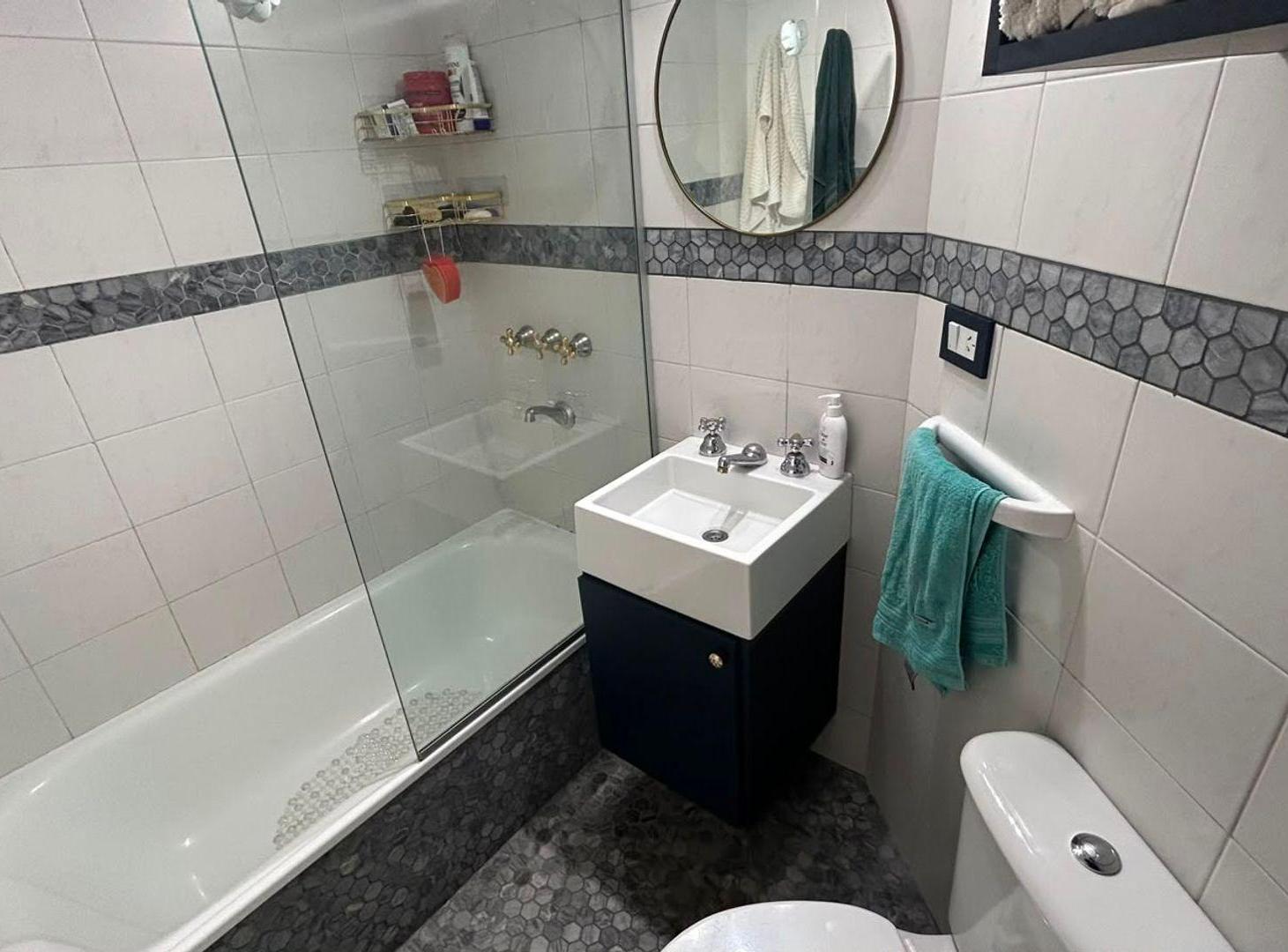 Foto de VENTA DEPTO EN MORON CON BALCON, imagen 5