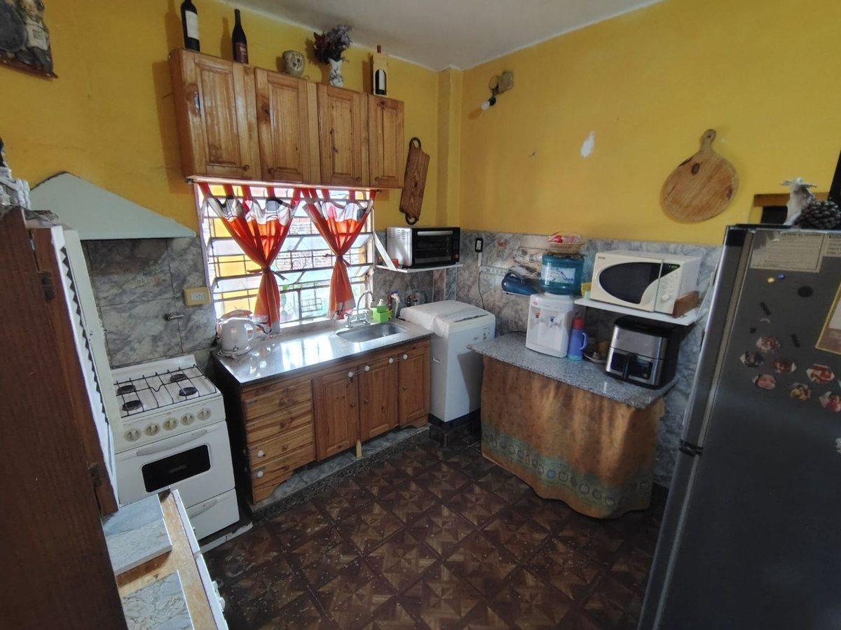 Foto de CASA 4 AMB EN LOTE PROPIO VILLA TESEI NUEVO VALOR, imagen 1