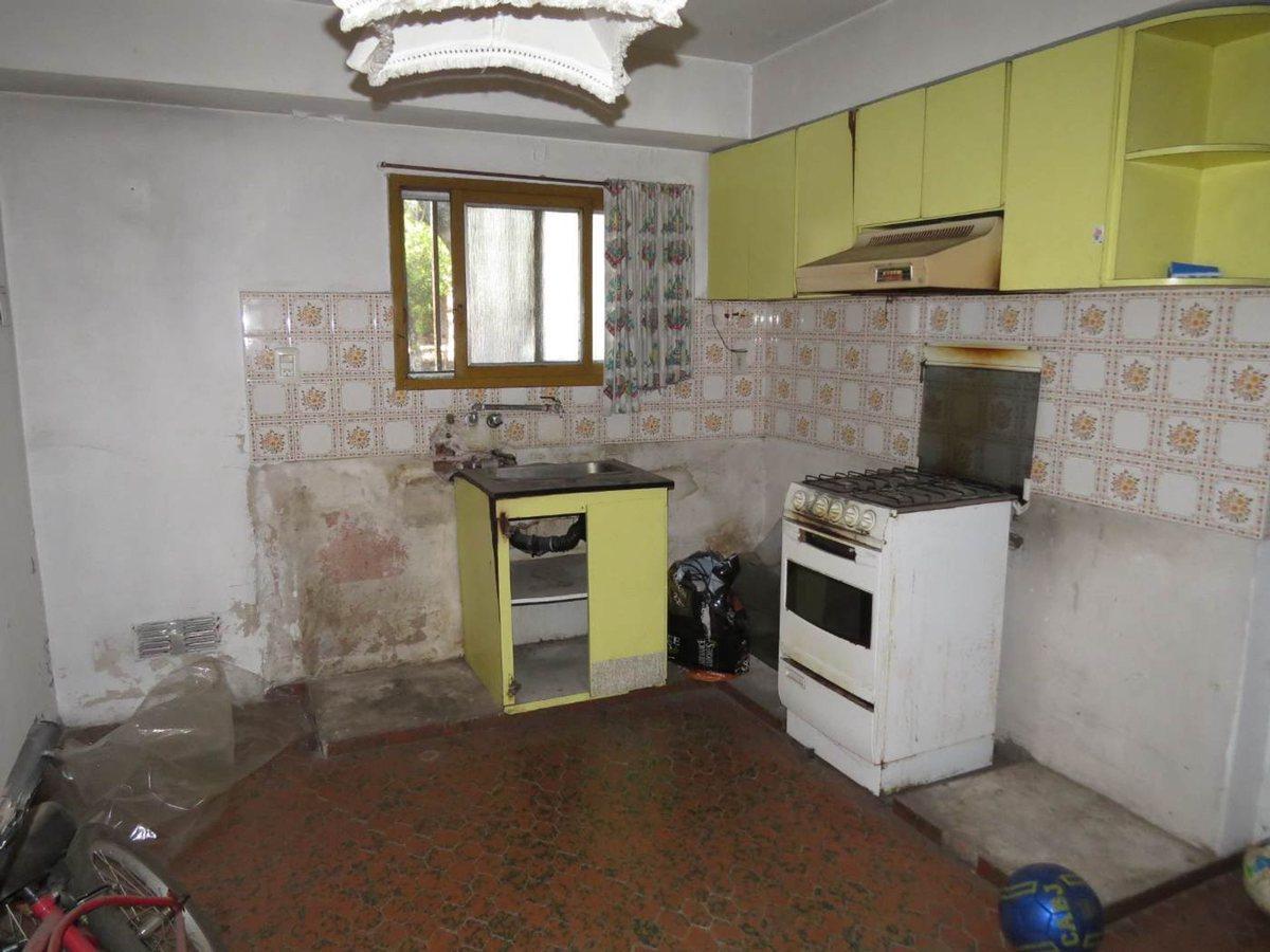 Foto de VENTA DE CASA + DEPARTAMENTO EN HURLINGHAM, imagen 5