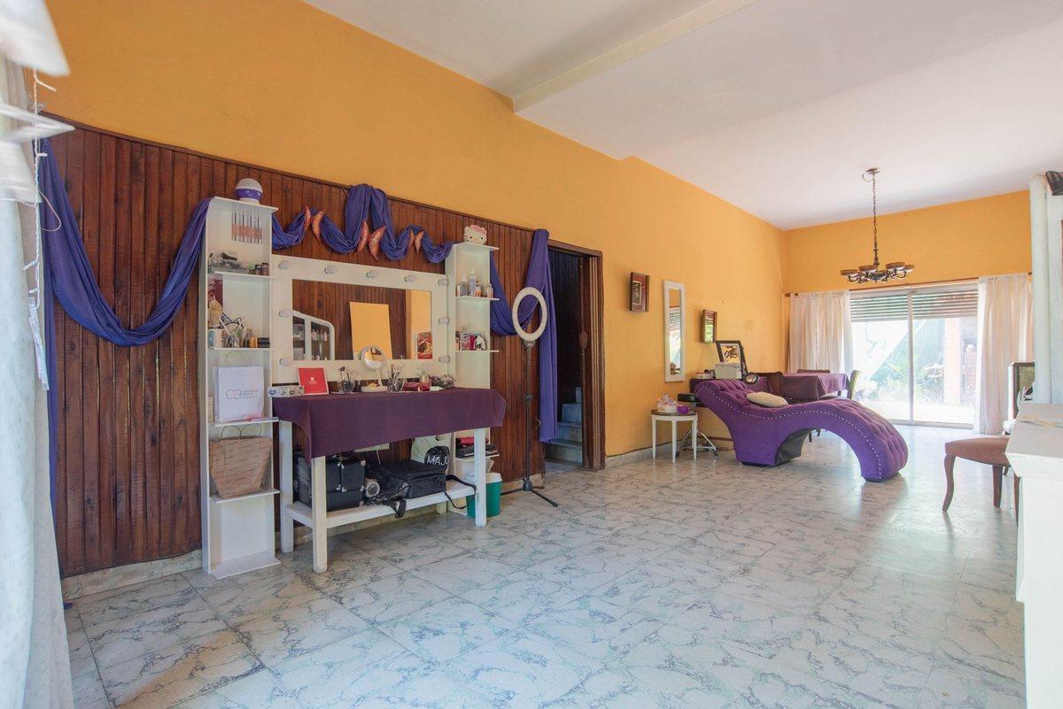 Foto de VENTA CASA 6 AMBIENTES HURLINGHAM CRÉDITO PERMUTA, imagen 4
