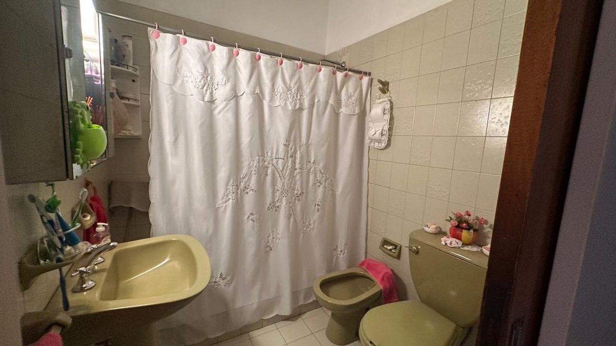Foto de Venta casa 3amb jardin garage Villa Tesei, imagen 4