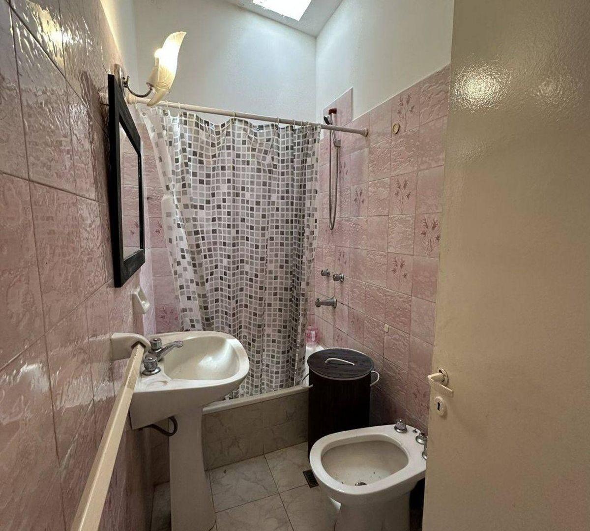 Foto de VENTA PH DUPLEX 3 AMB HAEDO COCHERA, imagen 3